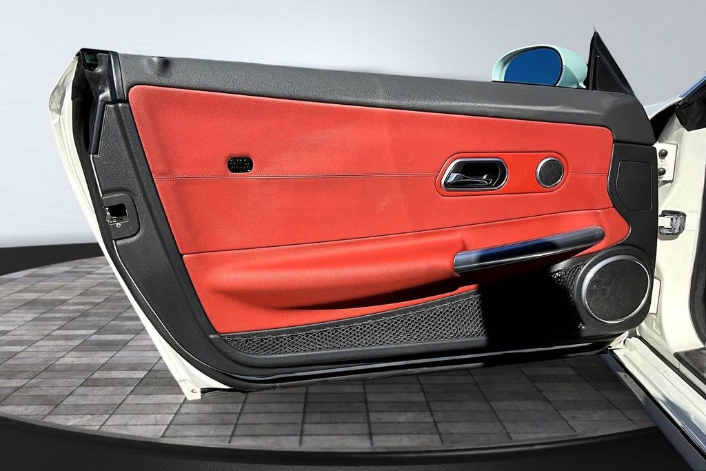 Used 2004 Chrysler Crossfire Coupe image 22