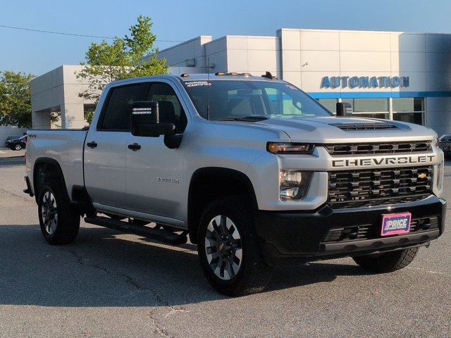 Used 2021 Chevrolet Silverado 2500 Custom w/ Custom Value Package AWD/4WD image 3