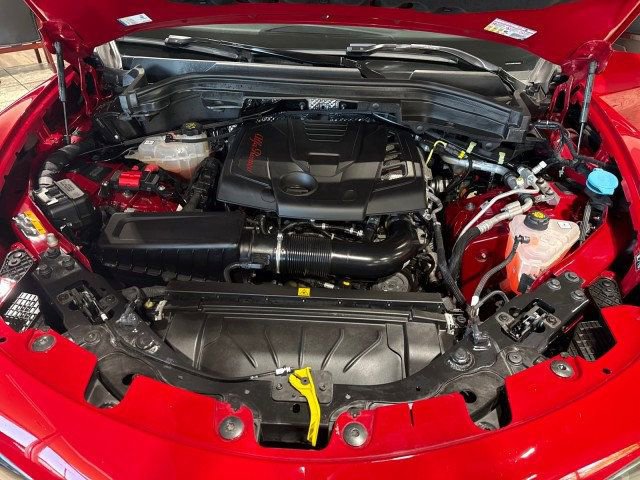 Used 2024 Alfa Romeo Stelvio Sprint image 13