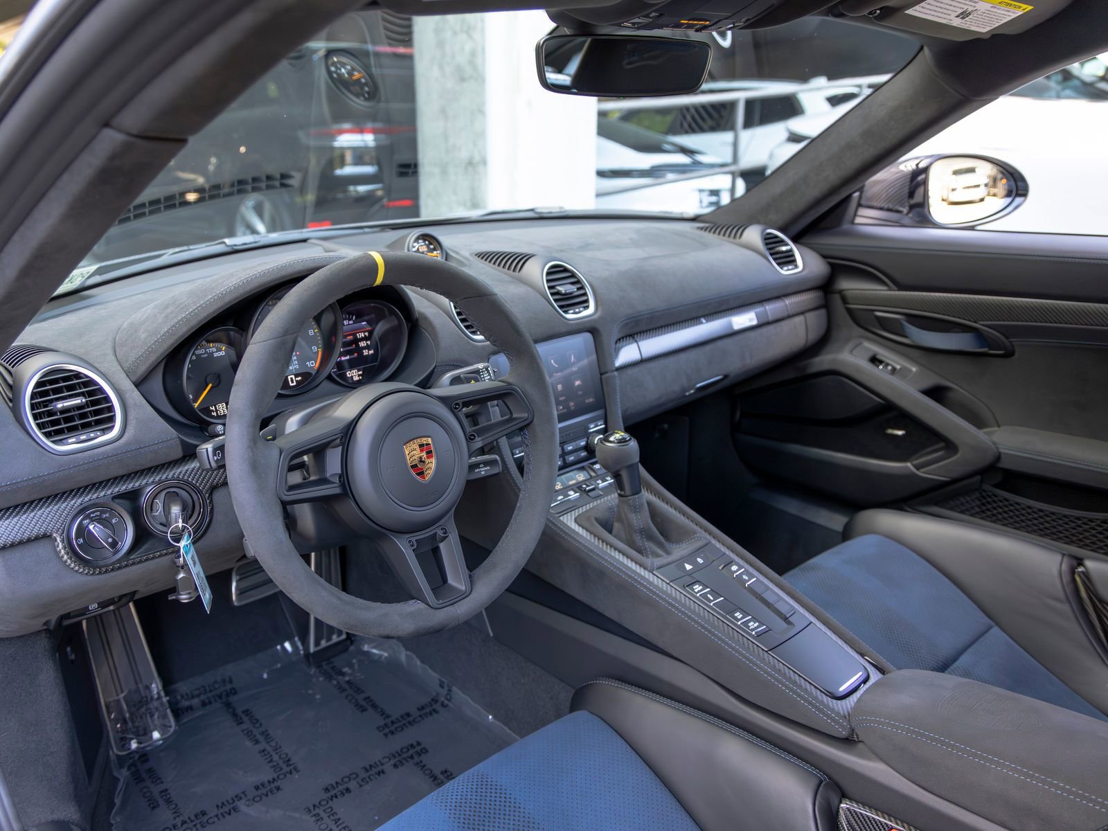 Certified 2025 Porsche 718 Cayman GT4 RS RWD image 4