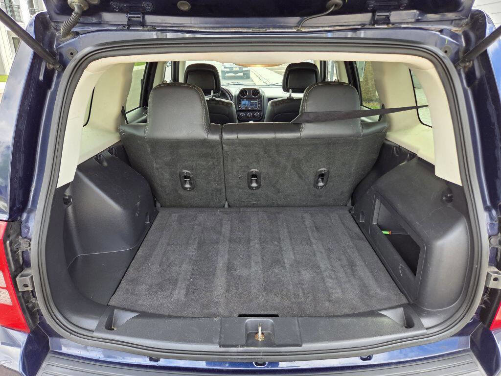 Used 2015 Jeep Patriot High Altitude image 10