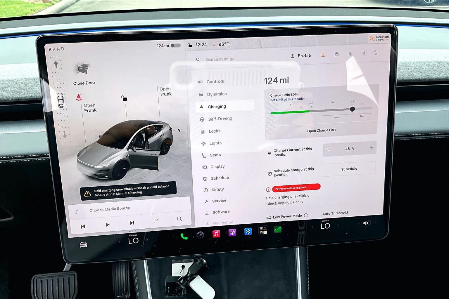 Used 2026 Tesla Model Y 2WD image 32