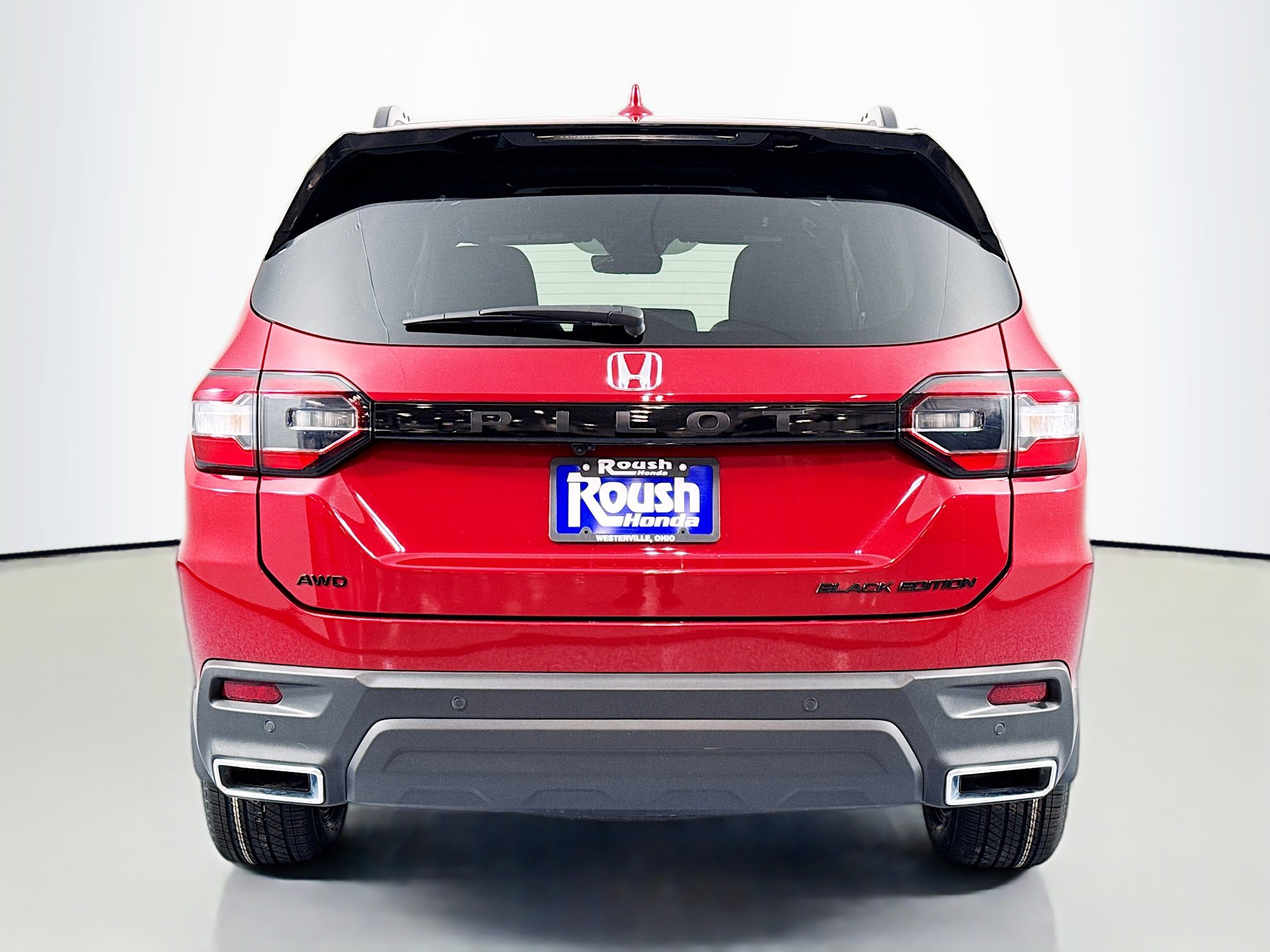 Certified 2025 Honda Pilot Black Edition image 6