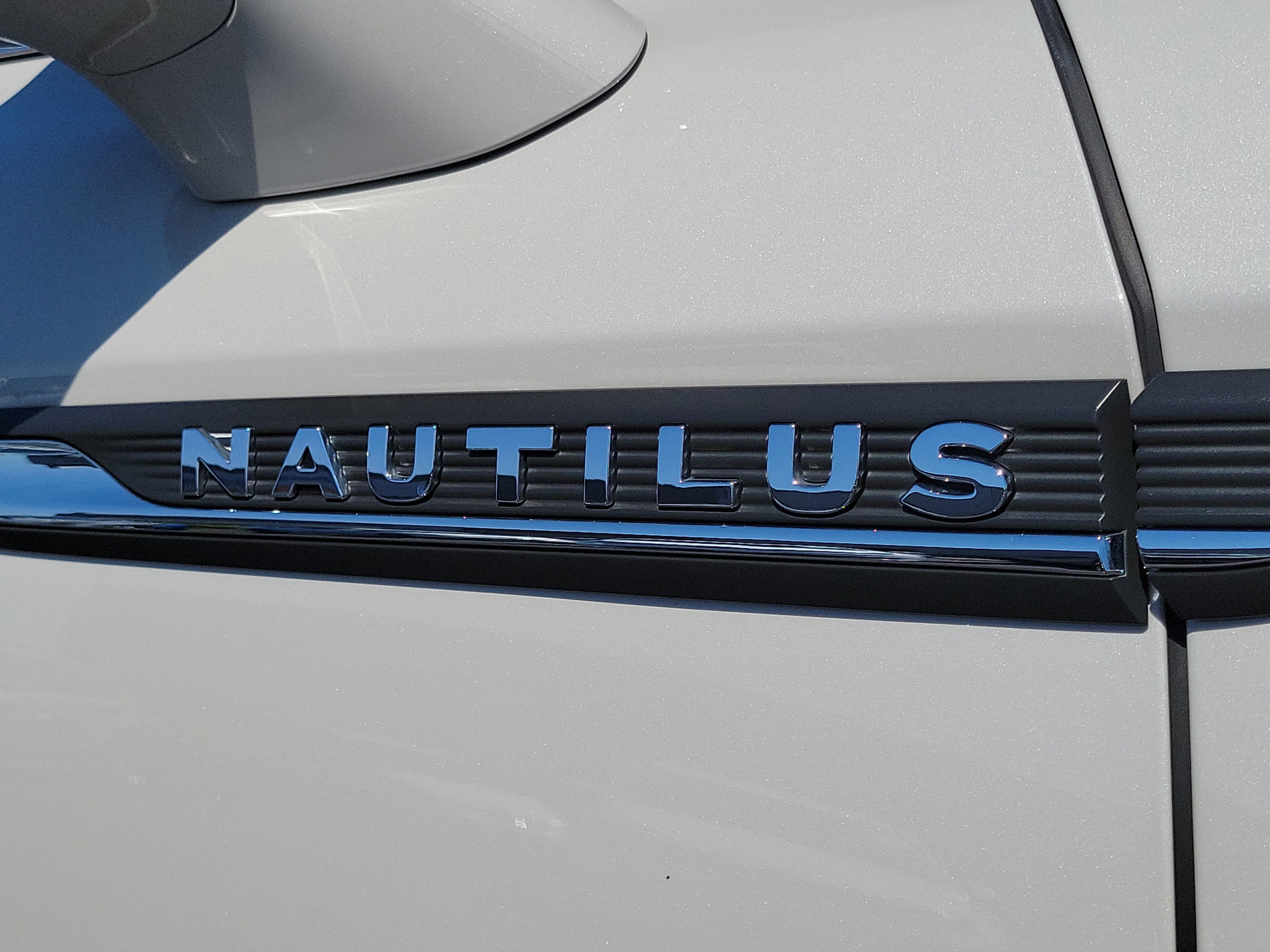 Used 2019 Lincoln Nautilus Reserve image 6