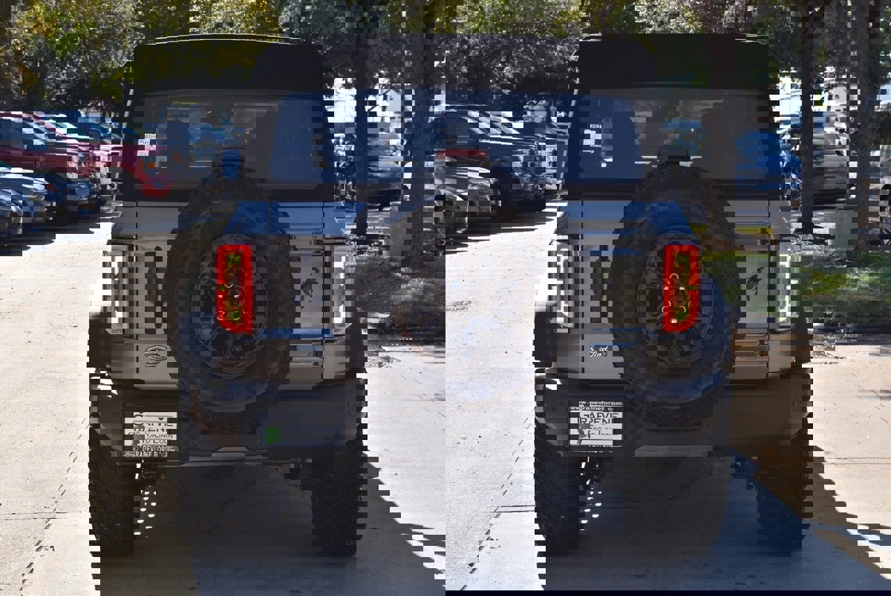 Used 2023 Ford Bronco Wildtrak image 9