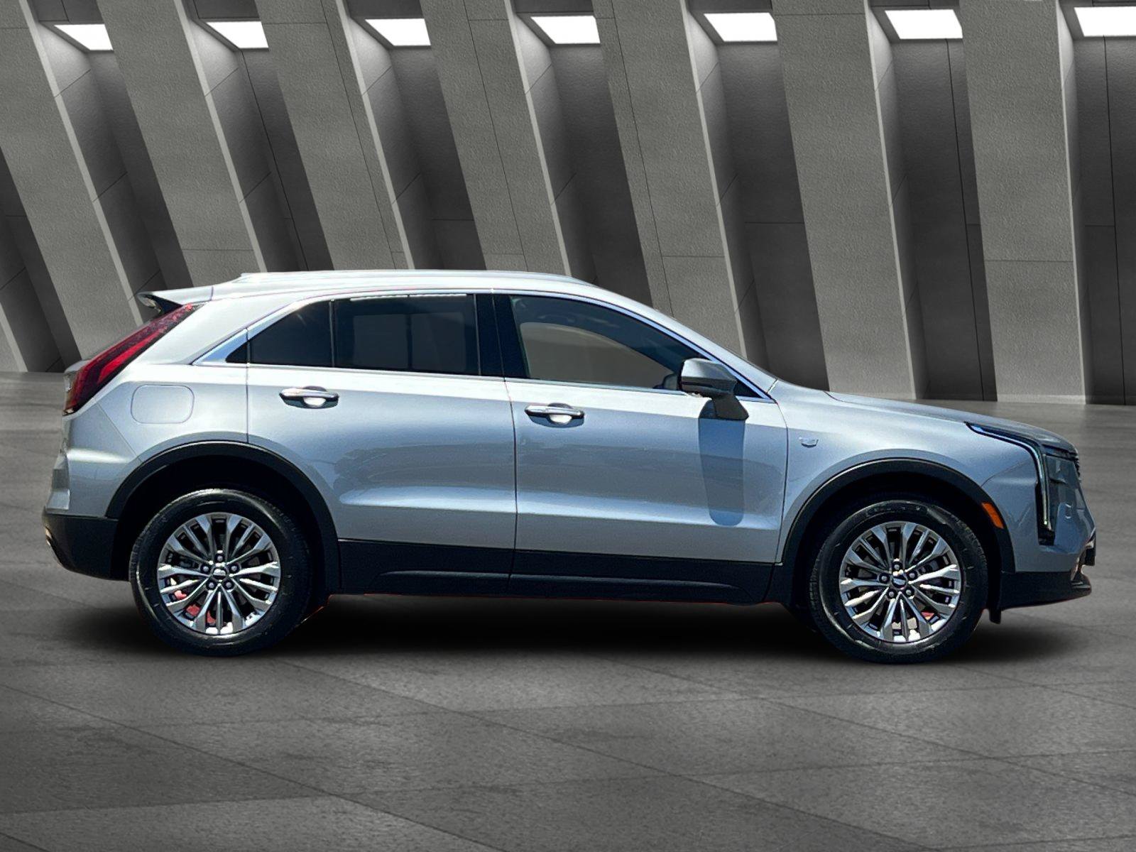 Certified 2025 Cadillac XT4 Premium Luxury FWD image 3