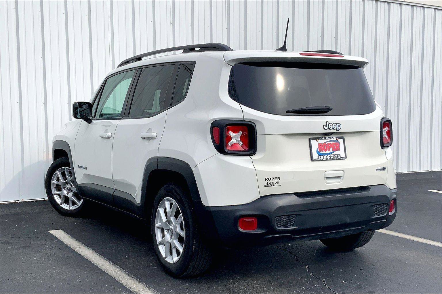 Used 2020 Jeep Renegade Latitude image 10