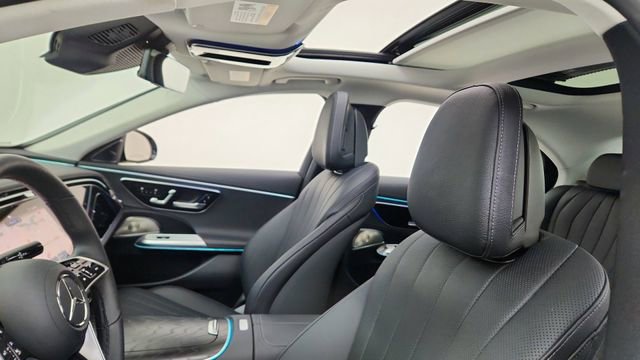 Used 2024 Mercedes-Benz E 350 4MATIC Sedan image 32