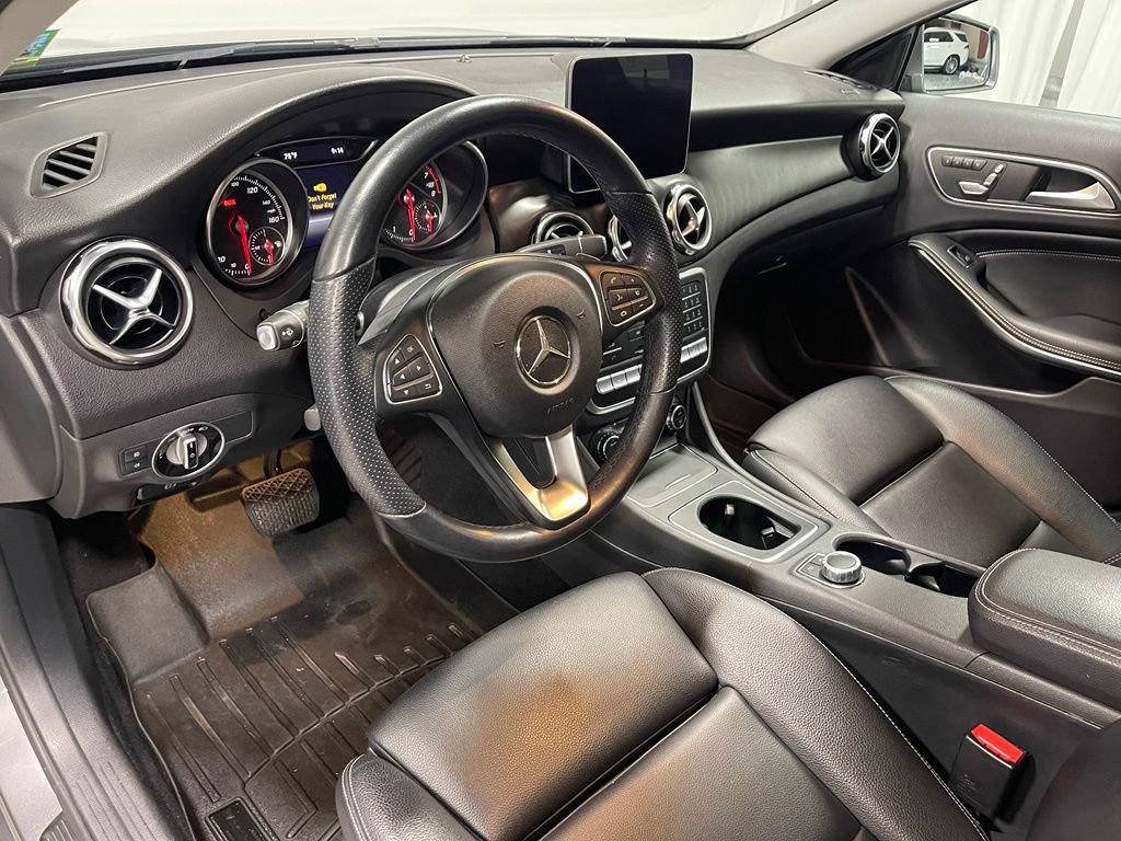 Certified 2020 Mercedes-Benz GLA 250 4MATIC image 21
