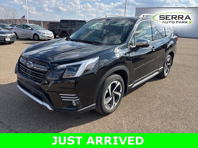 Used 2023 Subaru Forester Touring image 1