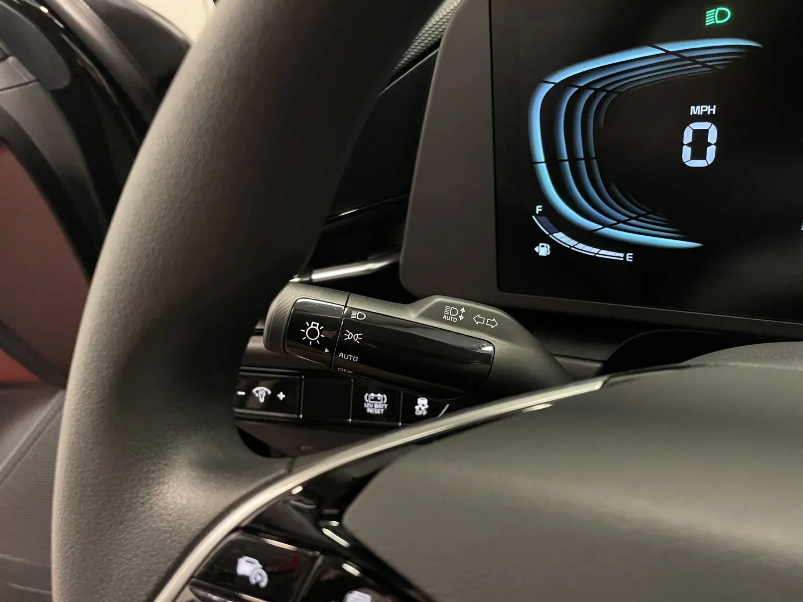 Used 2026 Kia Niro LX FWD image 21
