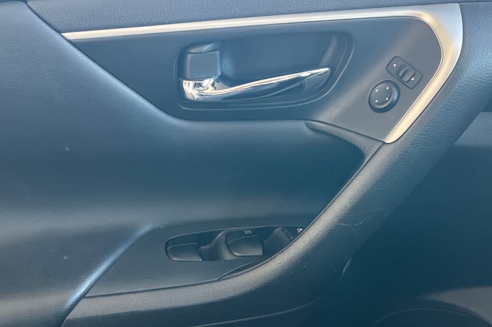 Used 2018 Nissan Altima 2.5 S w/ S Convenience Package FWD image 15