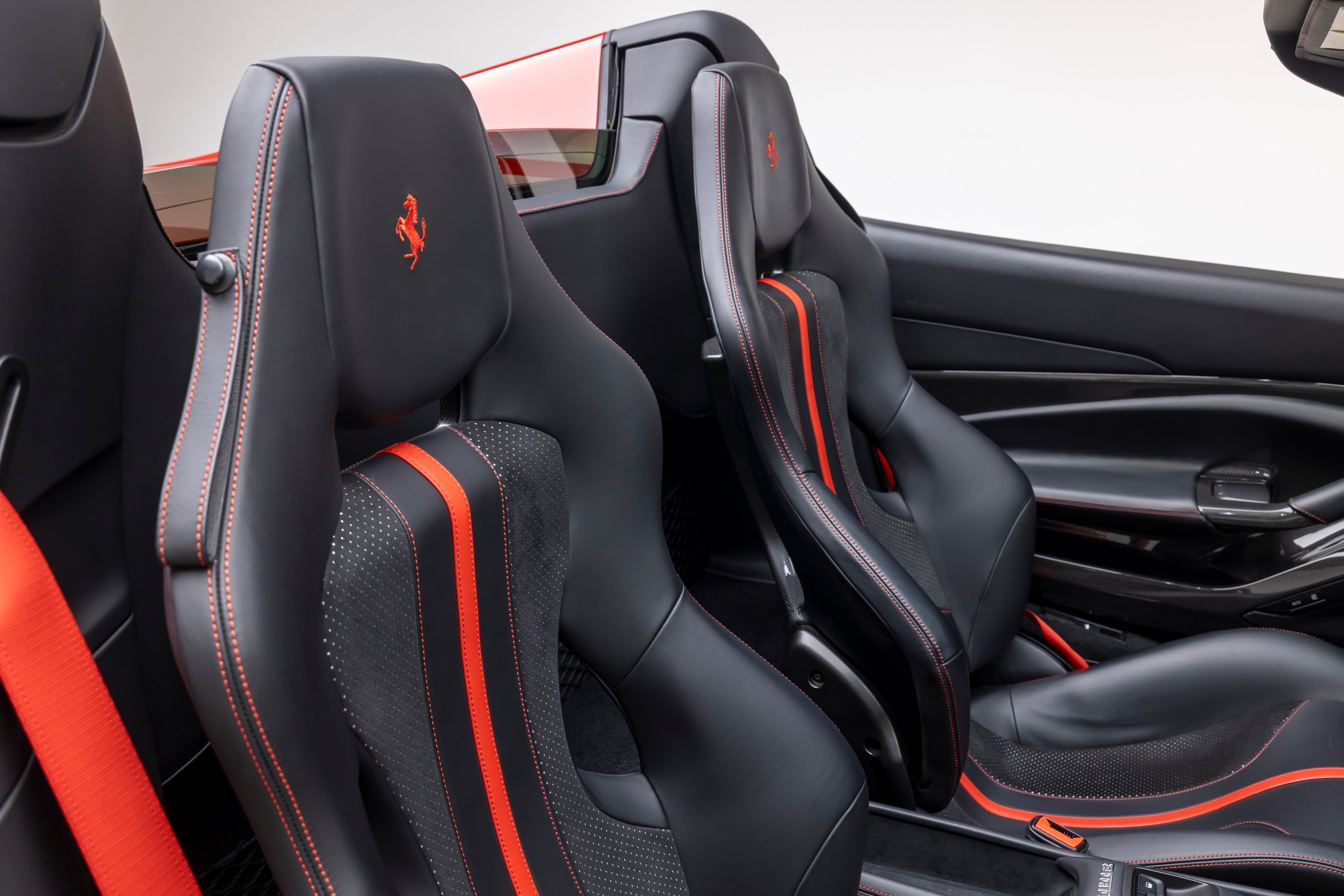 Certified 2022 Ferrari F8 Tributo RWD image 48