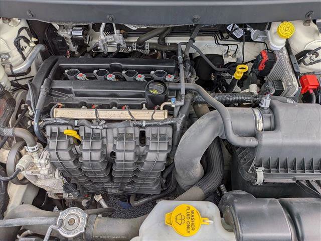 Used 2019 Dodge Journey SE w/ Connectivity Group FWD image 20