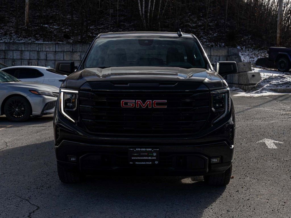 Used 2022 GMC Sierra 1500 Elevation image 2