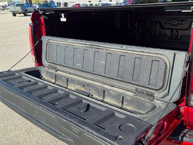 Used 2024 Chevrolet Colorado LT w/ LT Convenience Package II AWD/4WD image 12