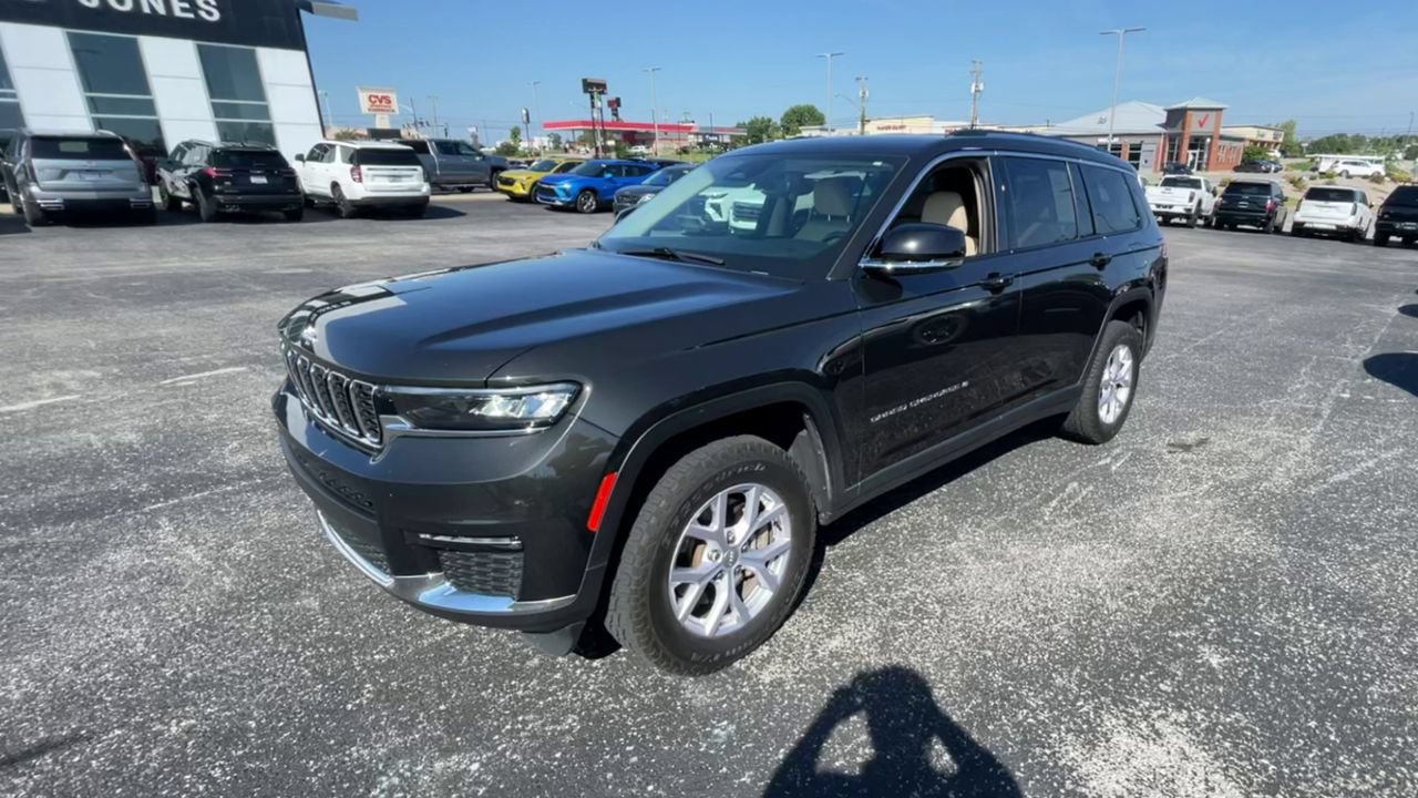 Used 2022 Jeep Grand Cherokee L Limited AWD/4WD image 5