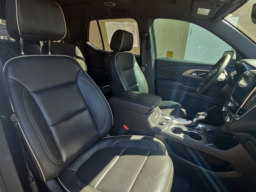 Used 2023 Chevrolet Traverse Premier image 27