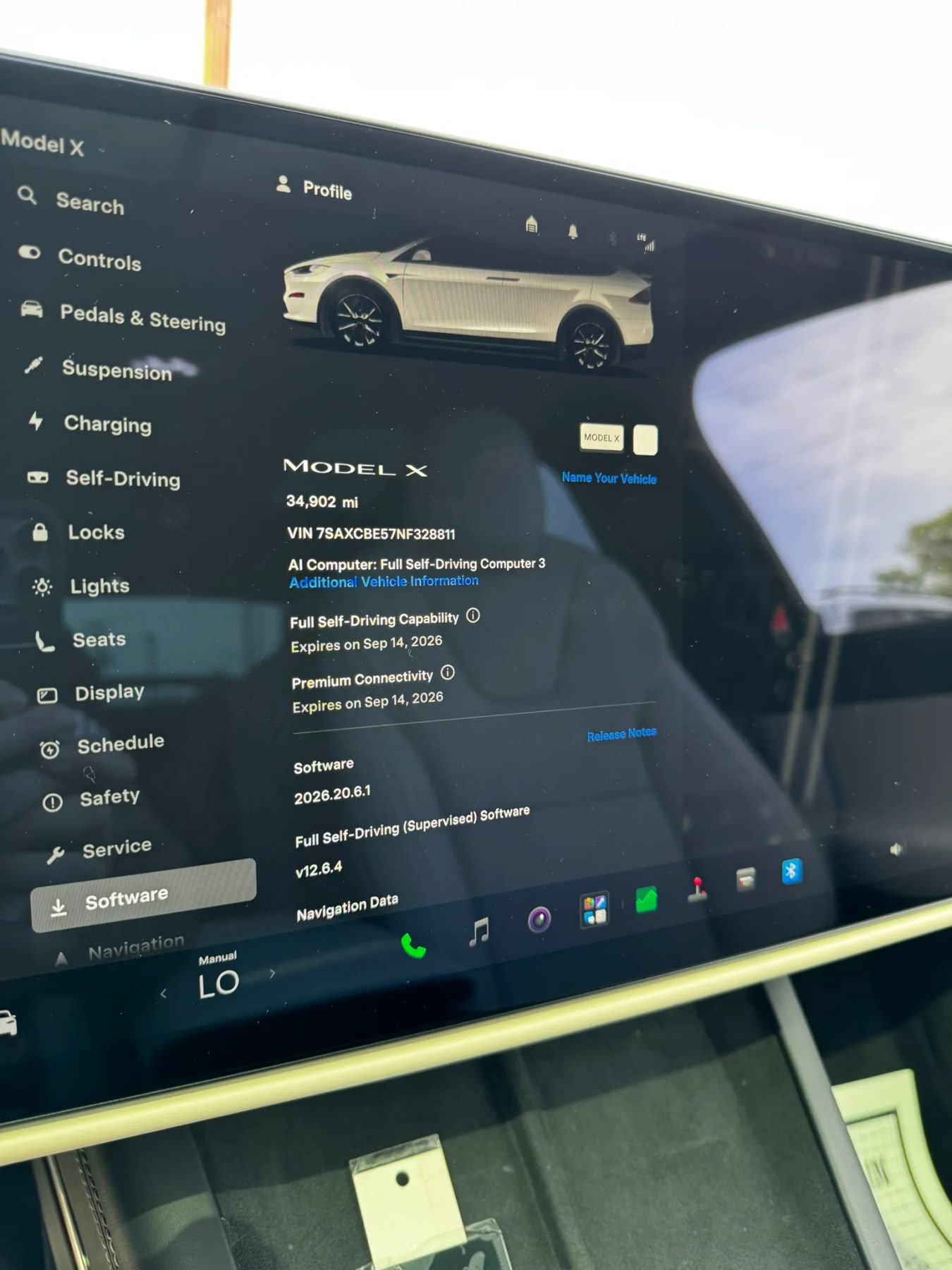 Used 2022 Tesla Model X AWD/4WD image 45