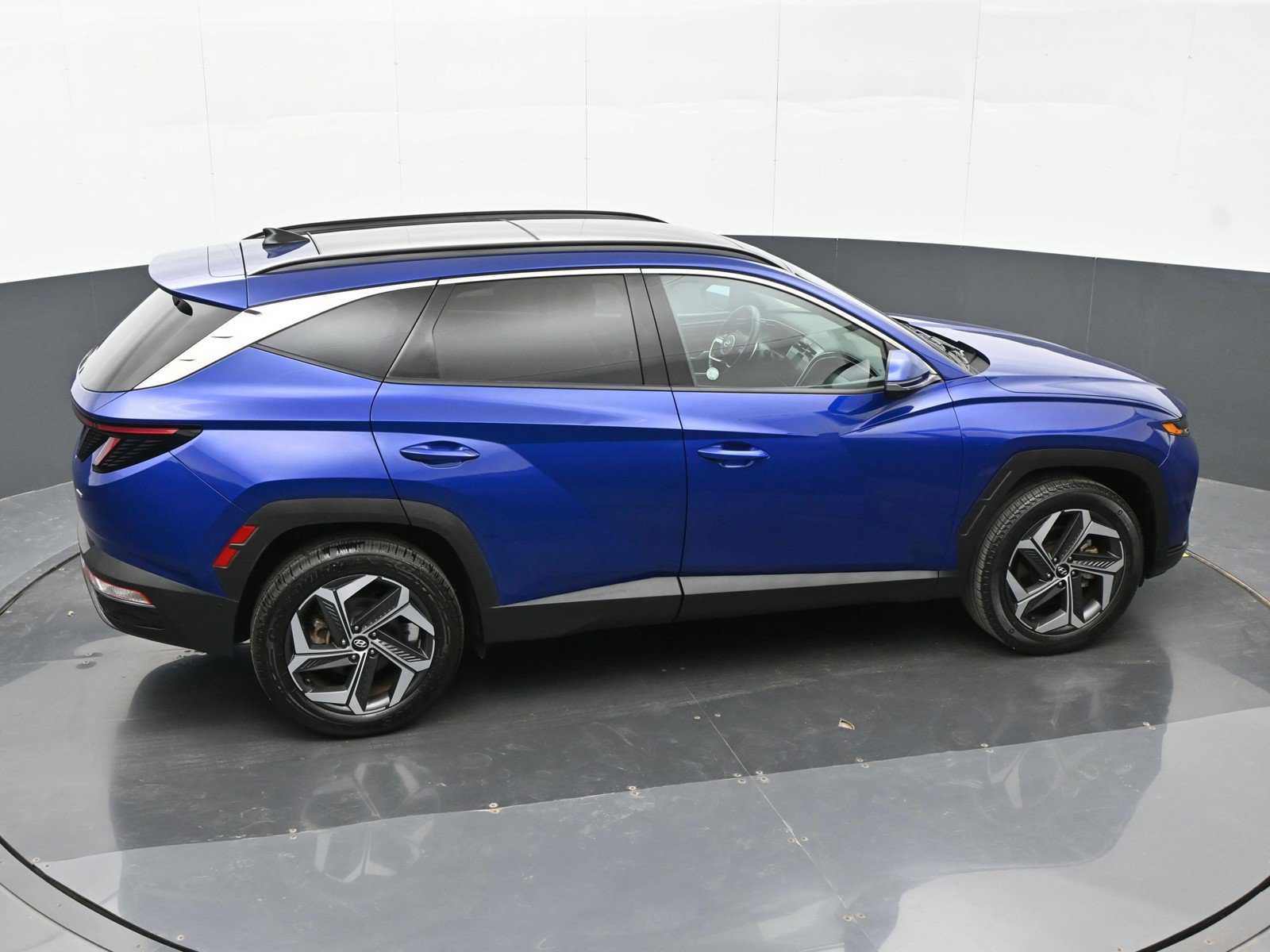 Used 2023 Hyundai Tucson Limited AWD/4WD image 32