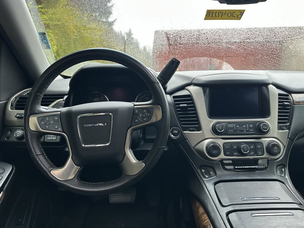 Used 2015 GMC Yukon XL Denali w/ Premium Package image 12