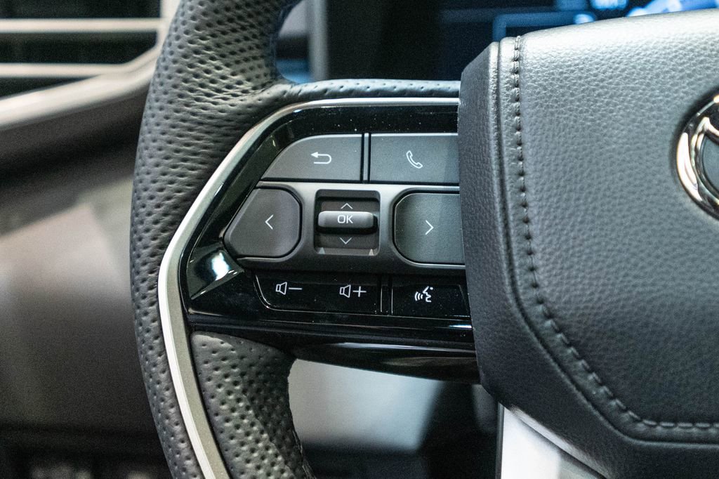 New 2026 Toyota Tundra Platinum AWD/4WD image 18