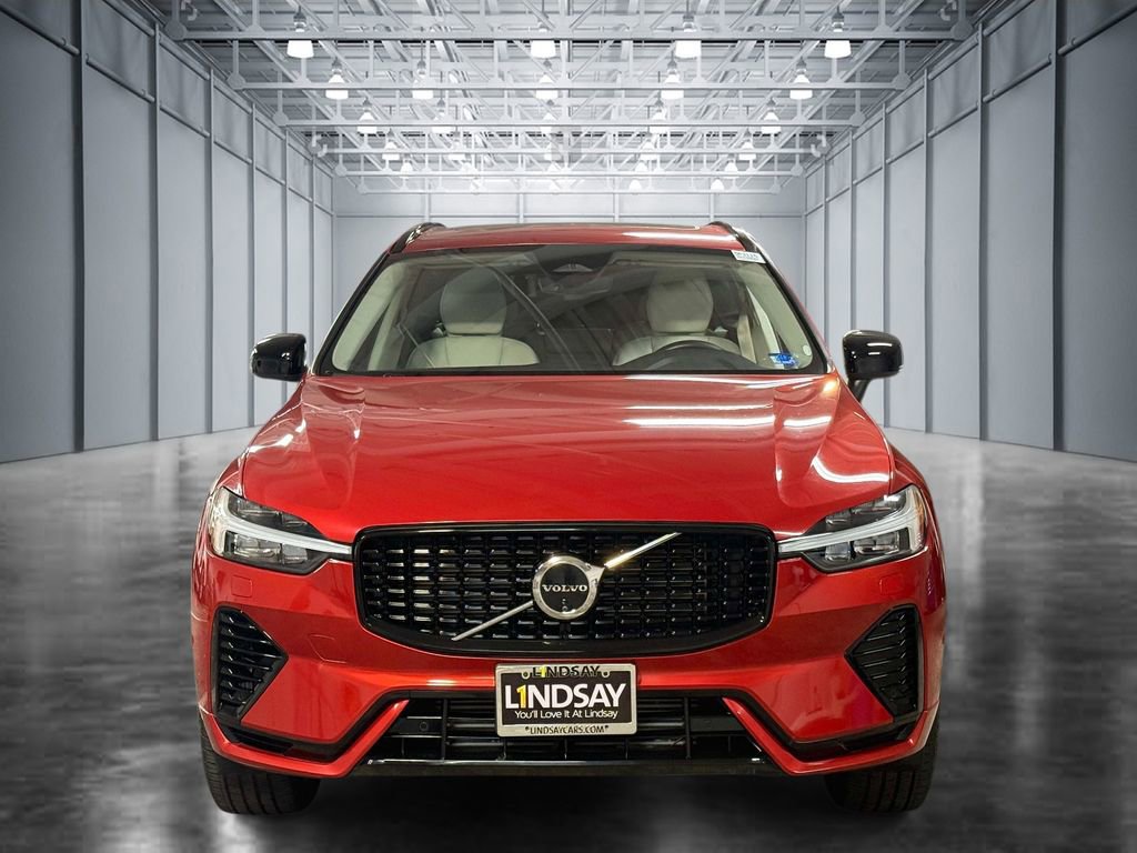 Used 2024 Volvo XC60 T8 Plus w/ Protection Package Premier image 8