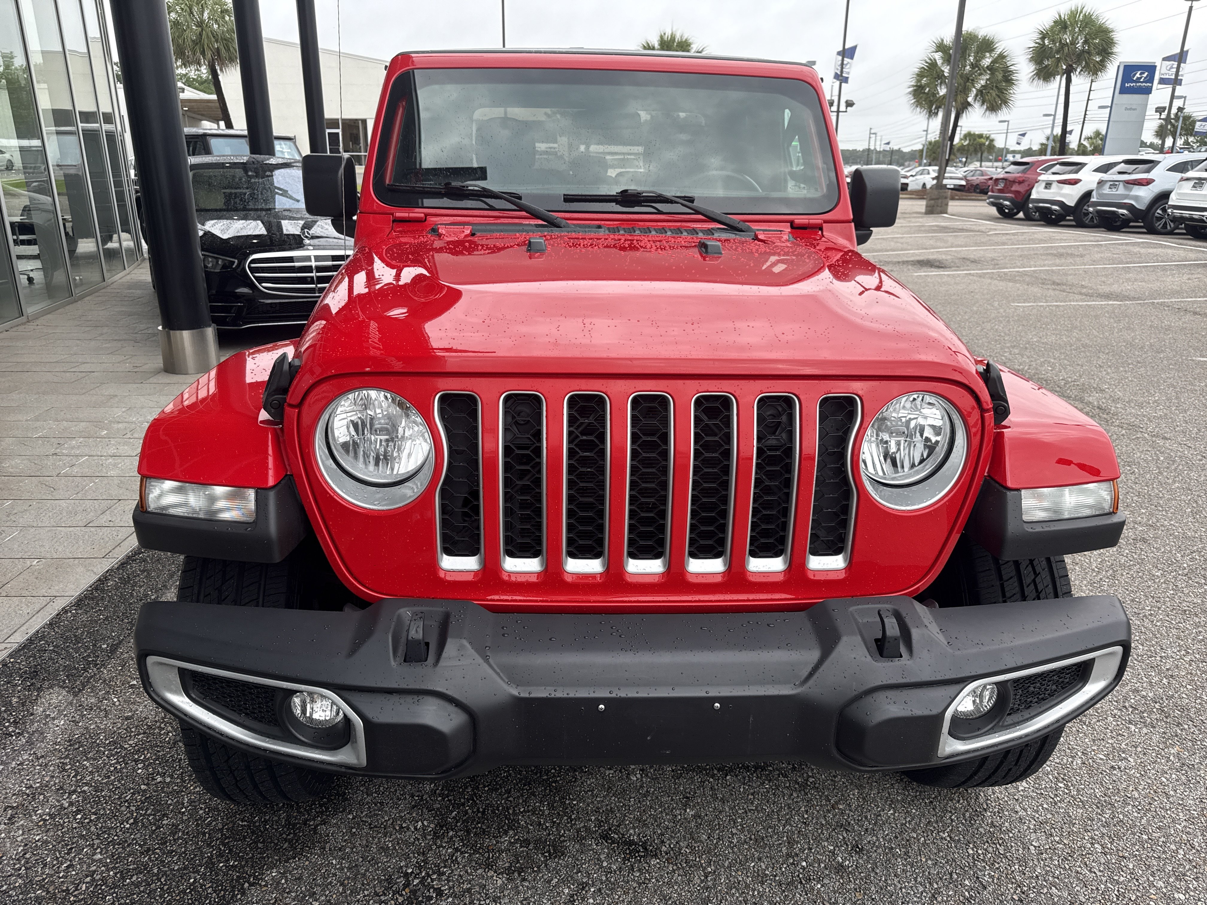 Used 2021 Jeep Gladiator Overland w/ Trailer Tow Package AWD/4WD image 6