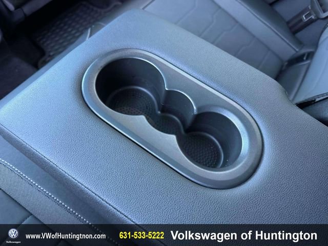 Certified 2025 Volkswagen Taos SE w/ Taos Adventure Package (SXB) image 13