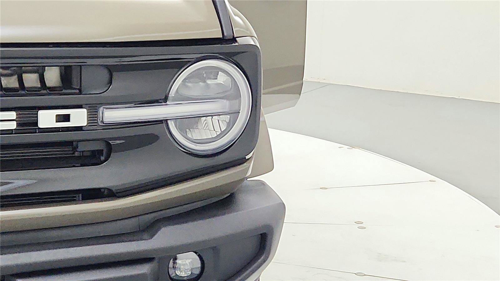 New 2026 Ford Bronco Outer Banks image 11