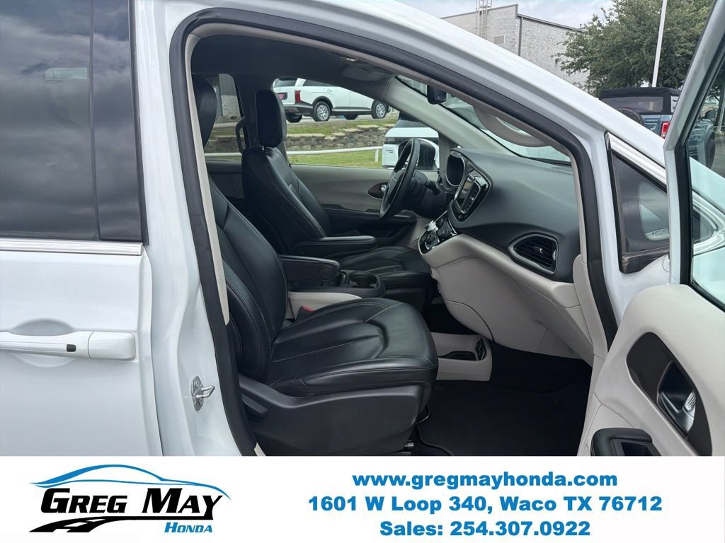 Used 2021 Chrysler Voyager Lxi FWD image 30