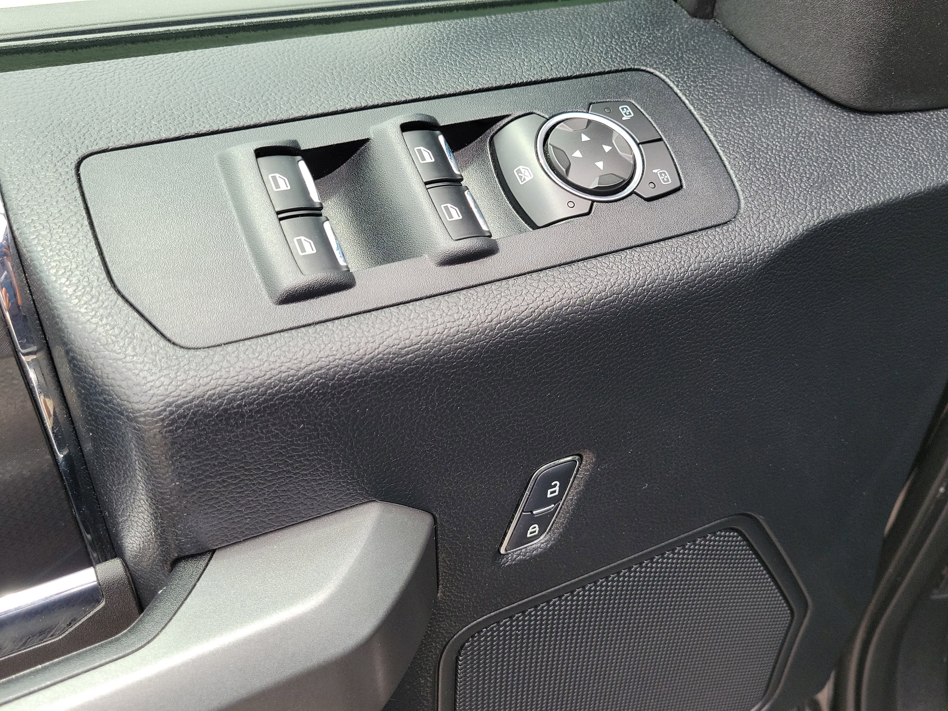 Used 2016 Ford F150 XLT w/ Equipment Group 301A Mid RWD image 19