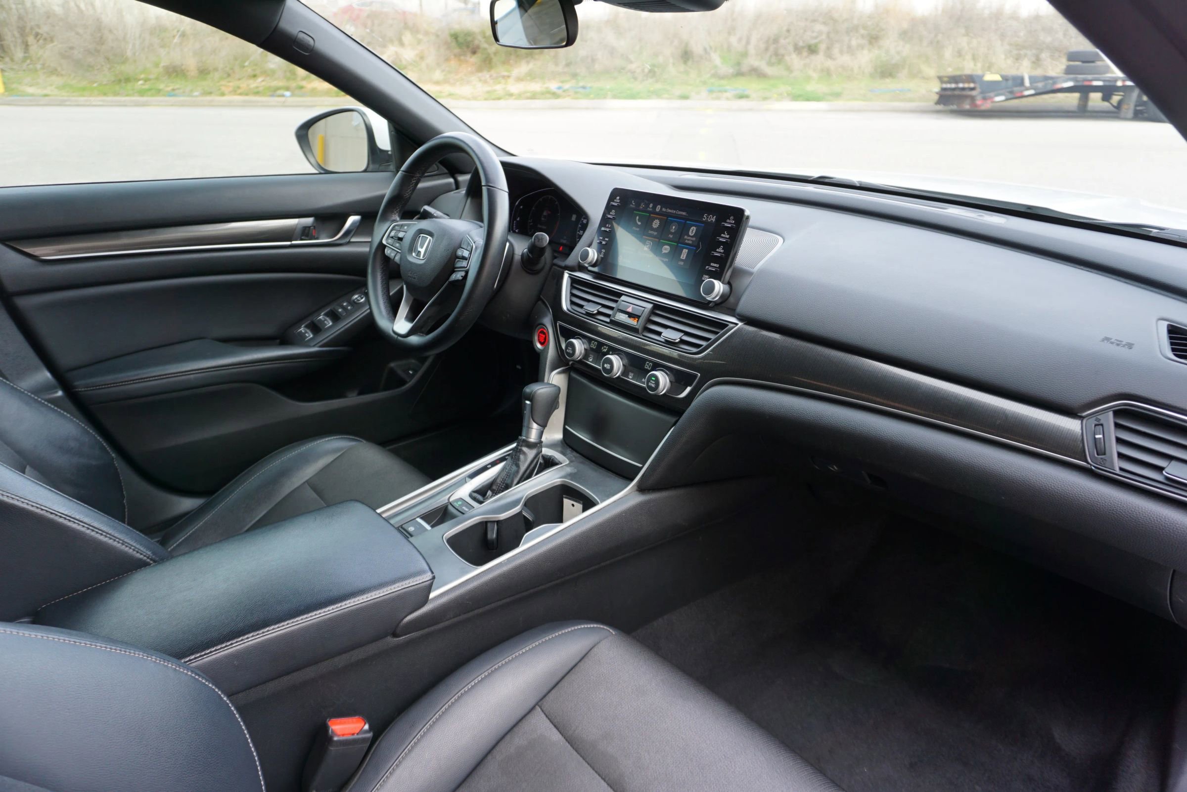 Used 2018 Honda Accord Sport image 16
