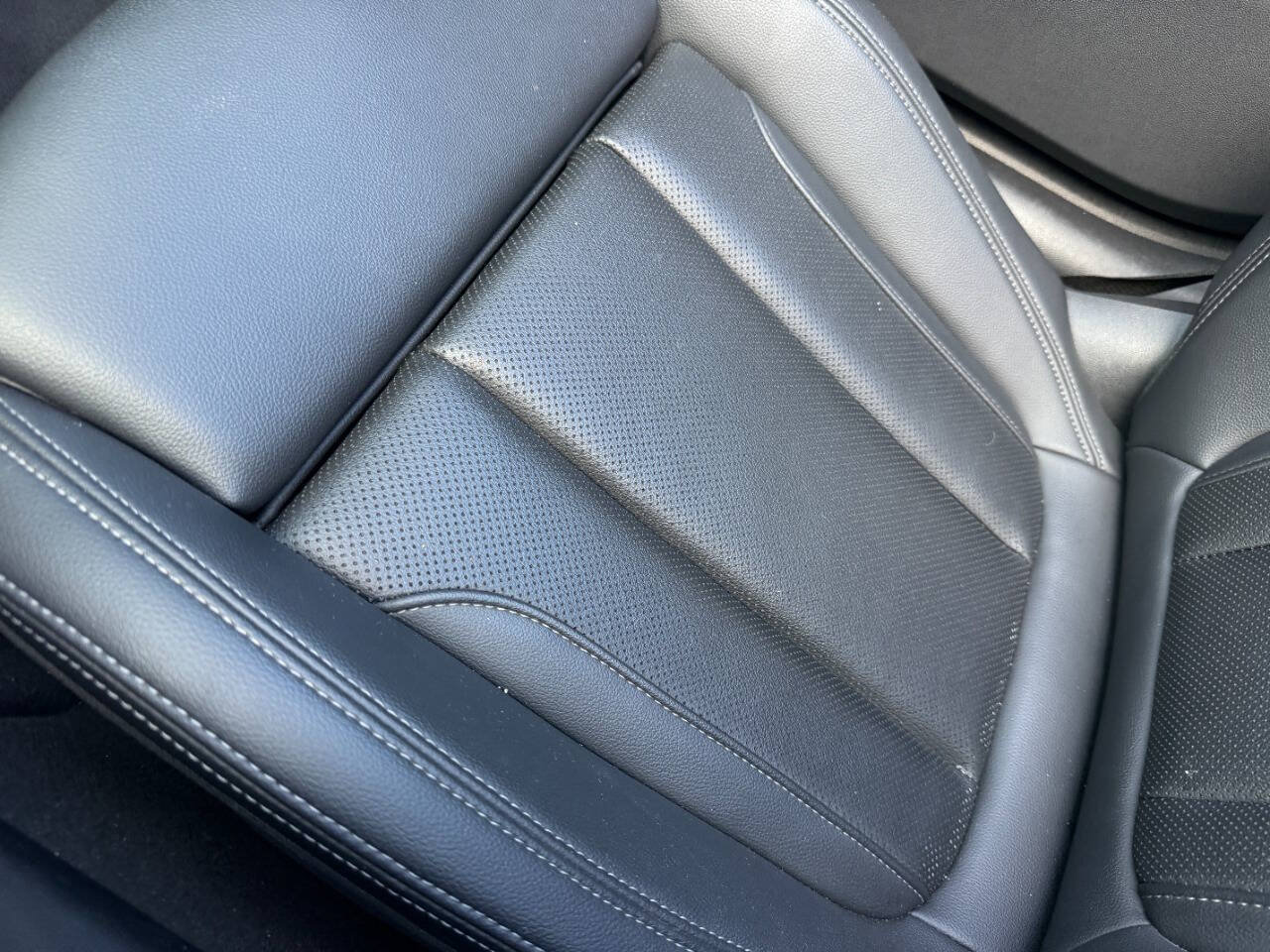 Used 2025 BMW 430i Convertible w/ Premium Package RWD image 31