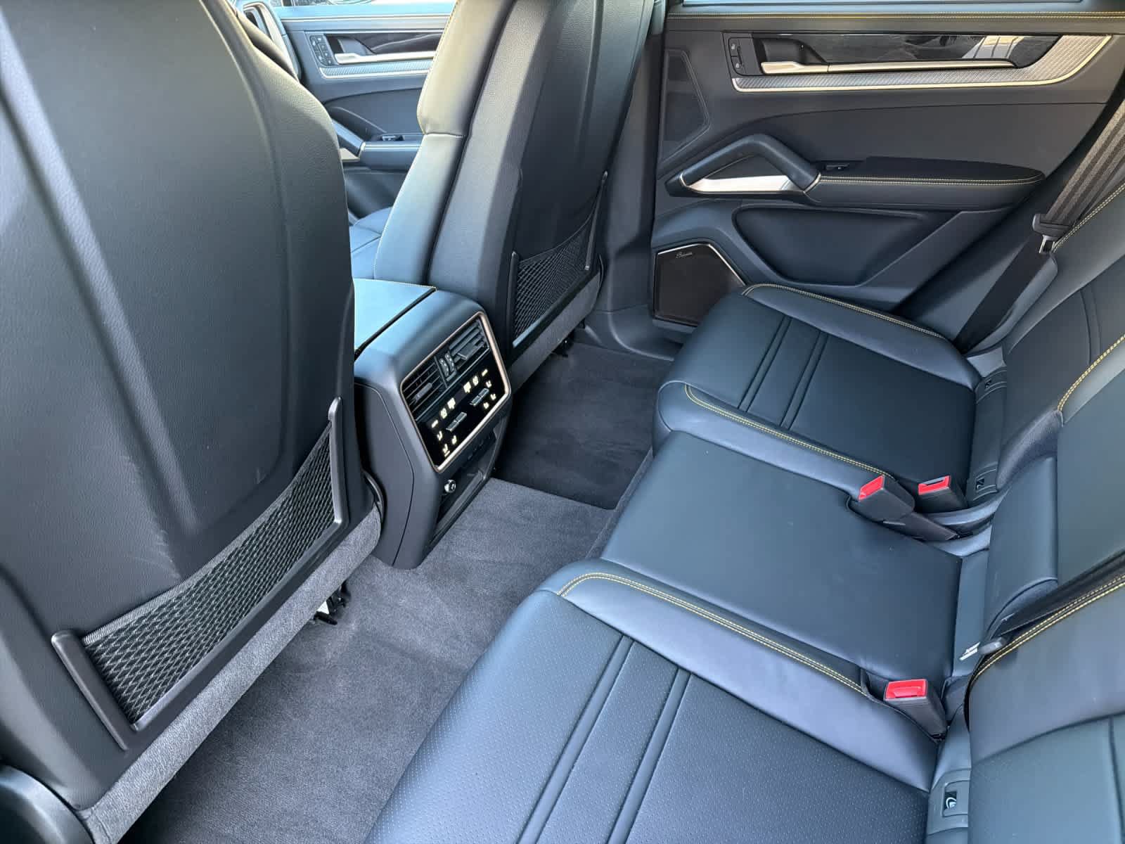 Certified 2026 Porsche Cayenne Turbo GT AWD/4WD image 13