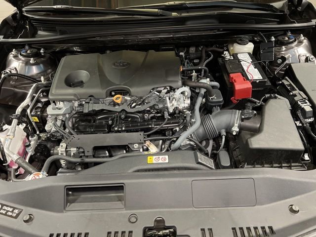 Used 2024 Toyota Camry SE AWD/4WD image 17