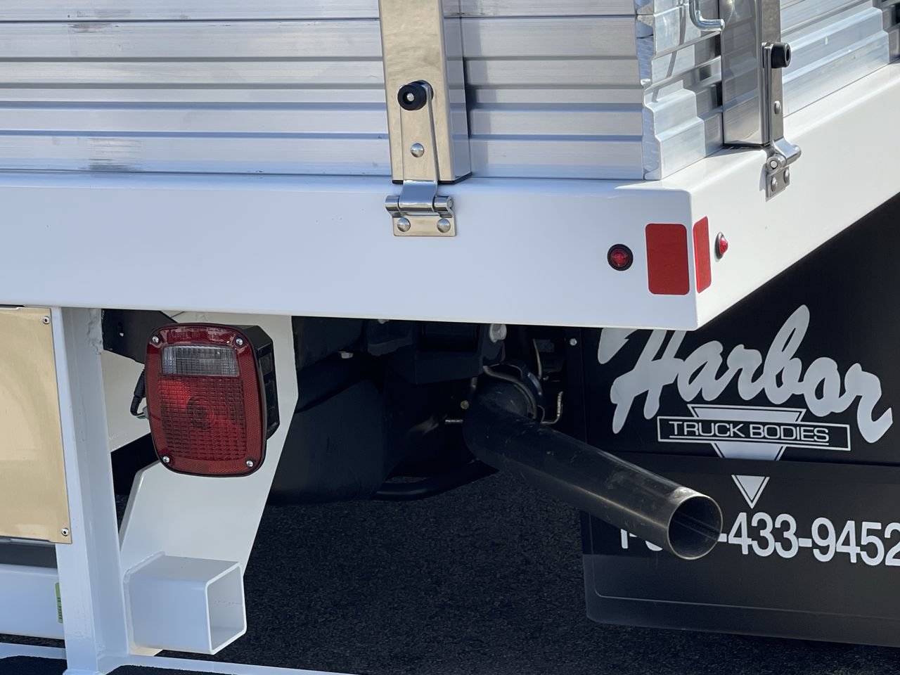 New 2025 Ford F550 2WD Regular Cab Super Duty image 9