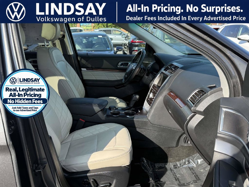 Used 2016 Ford Explorer Platinum AWD/4WD image 12