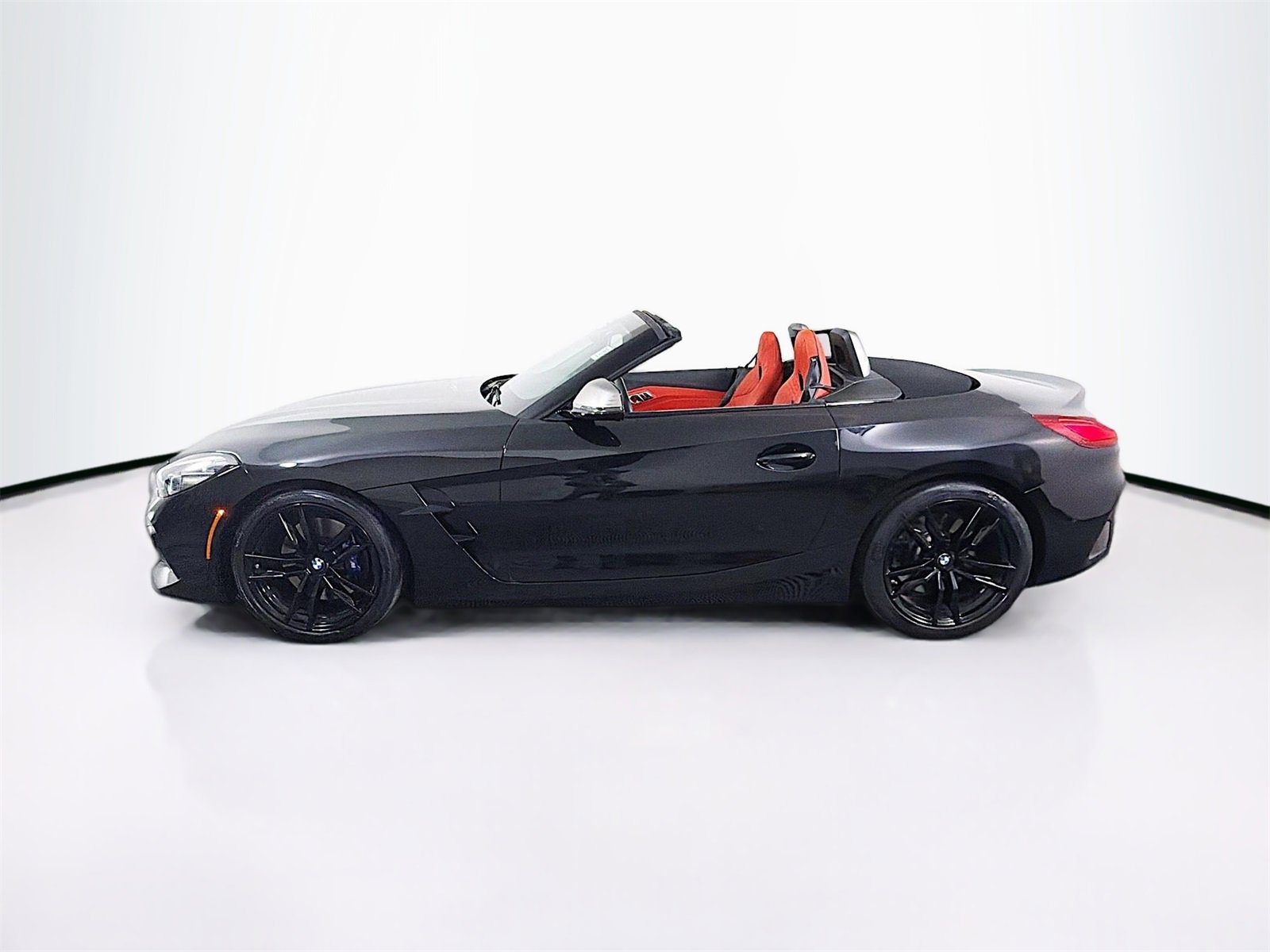 Used 2025 BMW Z4 M40i w/ Premium Package image 9