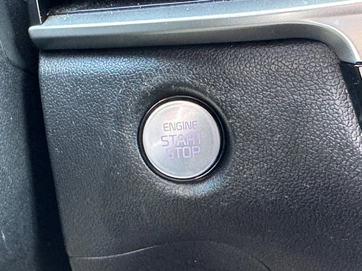 Used 2024 Kia Sorento S FWD image 33