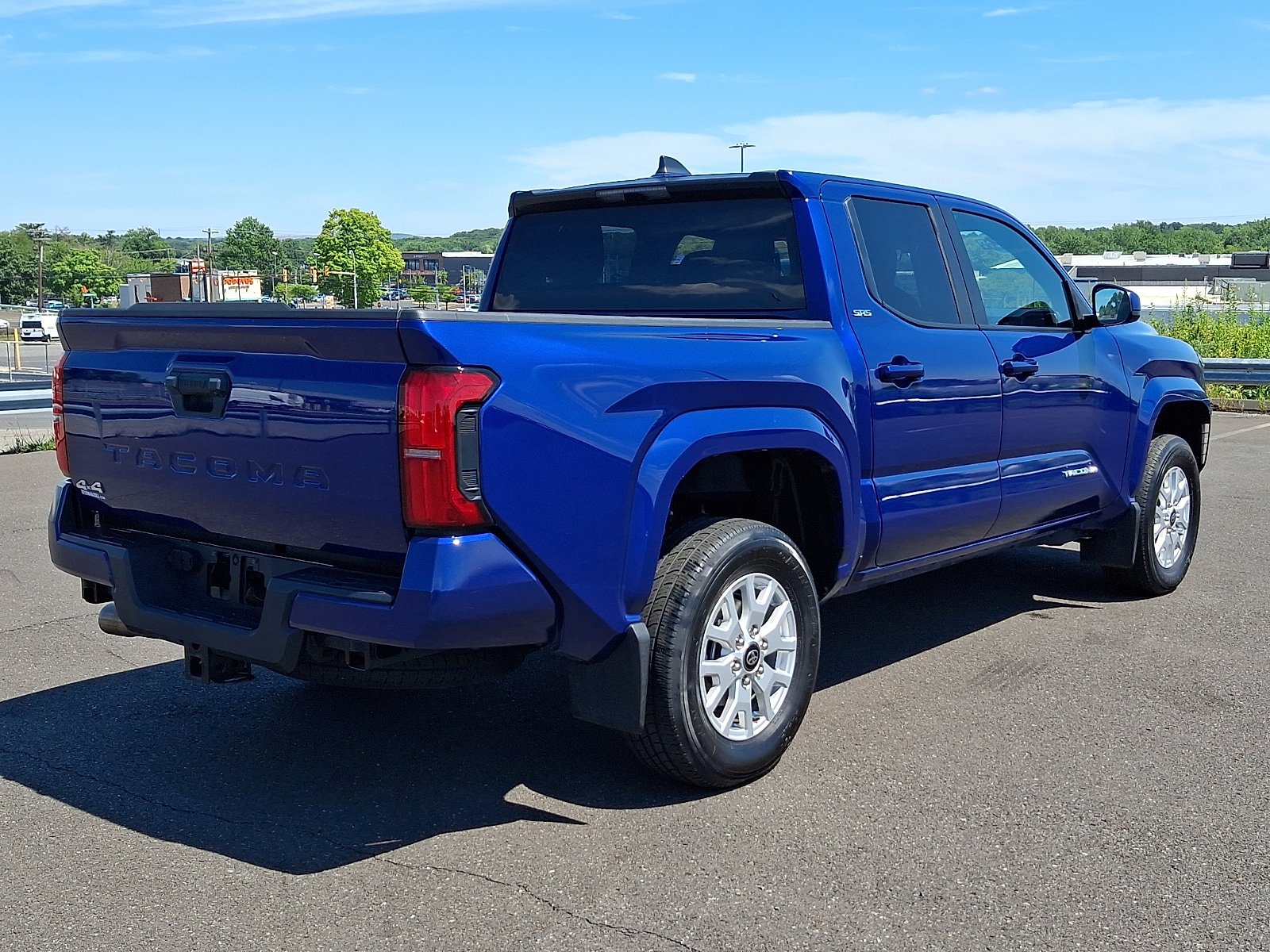 Used 2025 Toyota Tacoma SR5 AWD/4WD image 6