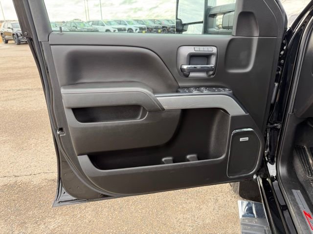 Used 2019 Chevrolet Silverado 3500 LTZ w/ Duramax Plus Package image 25