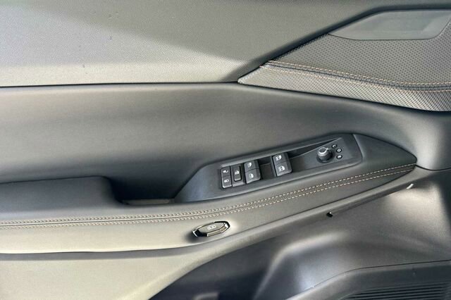 New 2026 Jeep Cherokee Limited image 8