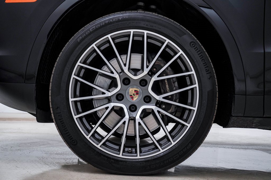 Certified 2022 Porsche Cayenne image 13