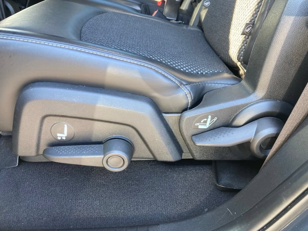 Used 2018 Dodge Journey Crossroad AWD/4WD image 26