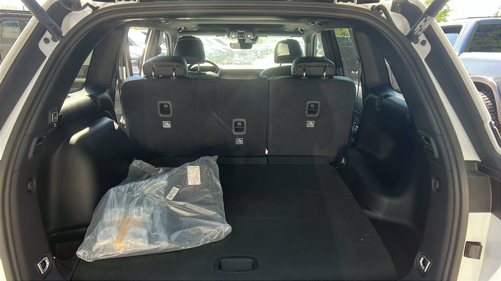 New 2025 Jeep Grand Cherokee 4WD image 13