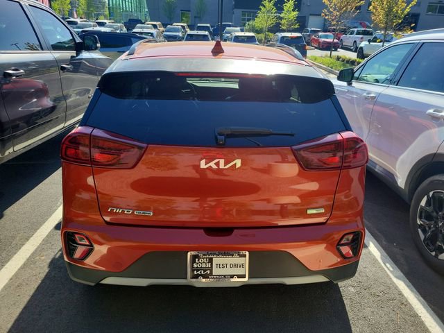 Used 2022 Kia Niro Touring Special Edition FWD image 5