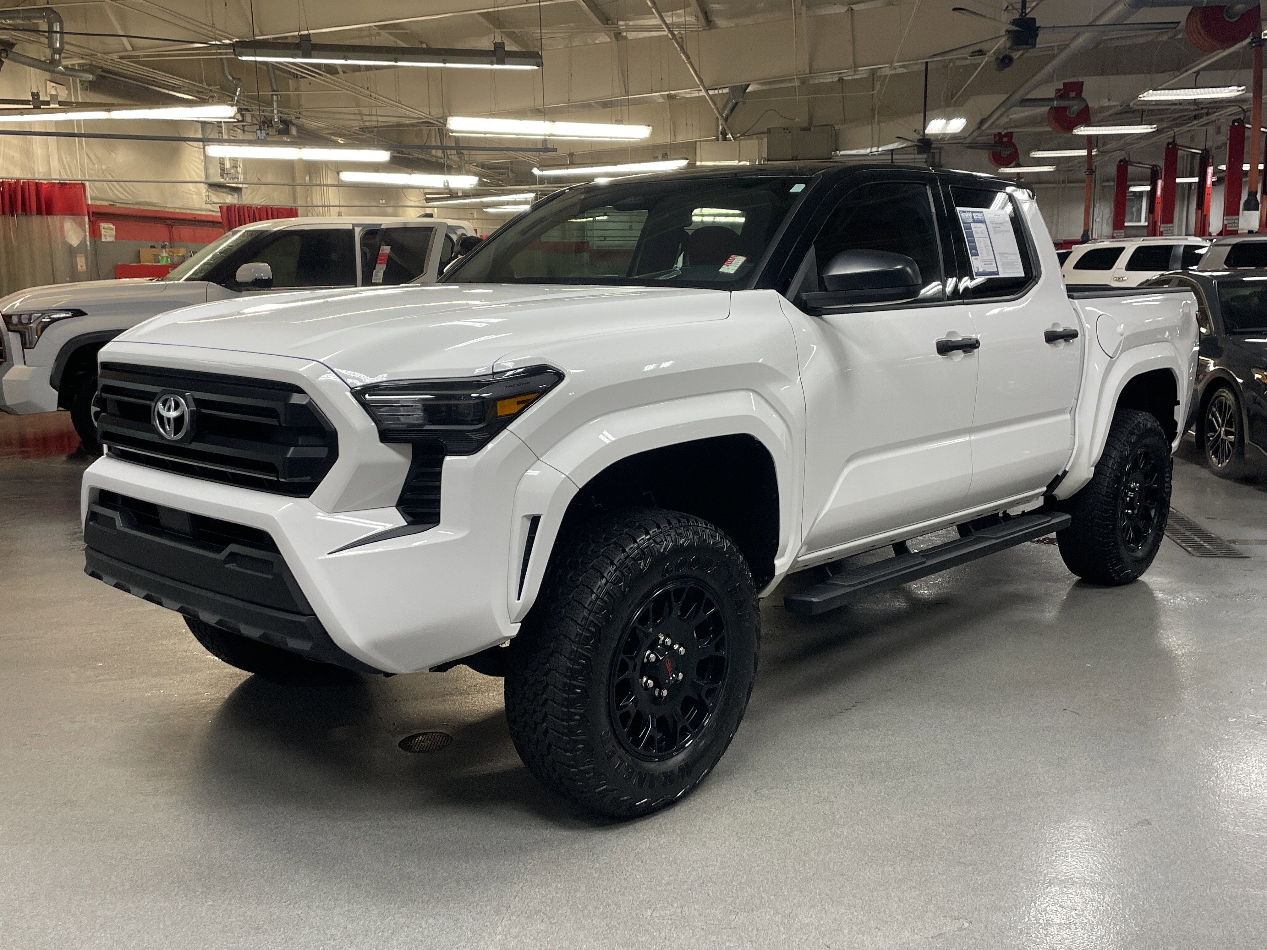 Certified 2025 Toyota Tacoma SR image 5