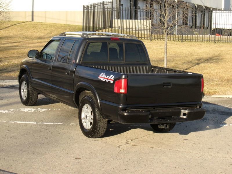 Used 2002 GMC Sonoma SLS w/ ZR5 Appearance Pkg image 13