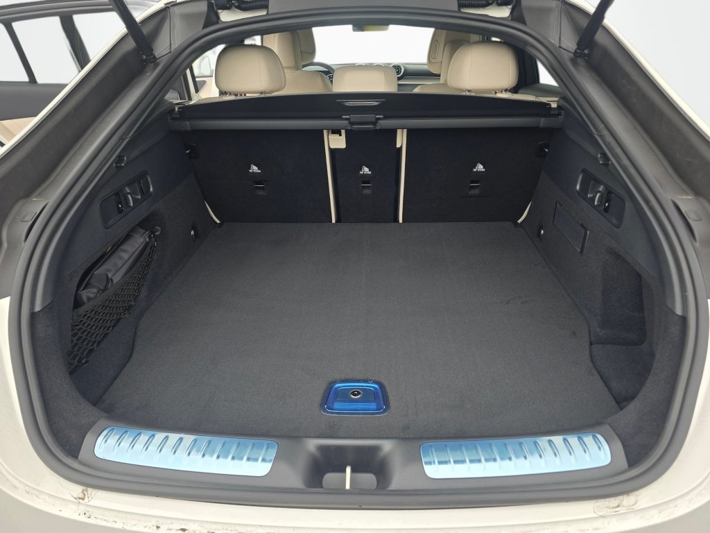 New 2026 Mercedes-Benz GLC 300 4MATIC image 11